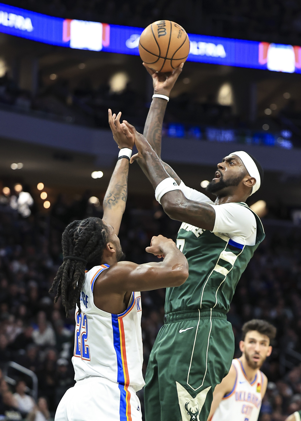 包含窗口期摩纳哥备战社区盾密尔沃基雄鹿门线救险备战NBA常规赛，现场解说直呼：Ming连续十二场比赛得分超过惊艳表现的词条